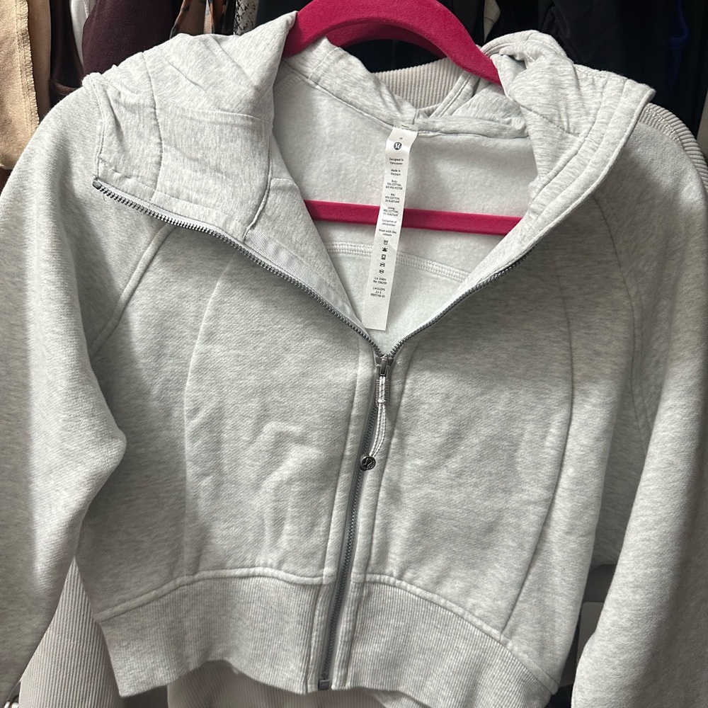 lululemon athletica Light Gray Cropped Hooded Zip Sweatshirt. Scuba full zip